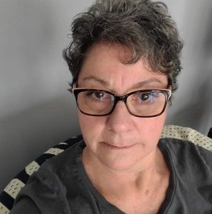 Meet your Posher, Michele